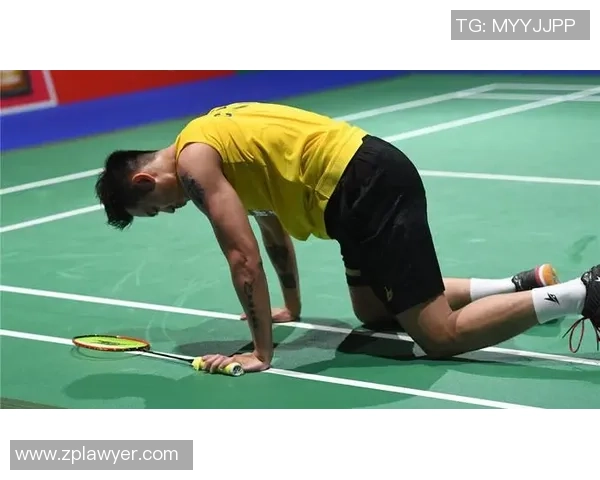 成都羽毛球队包夹战术解析与实战应用探讨