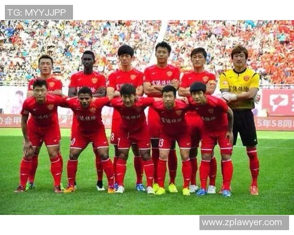 延边富德与内蒙古球队的激烈对决展现足球魅力与团队精神